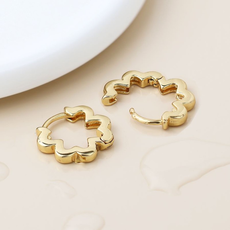 POM: Wavy Creole Hoop Earrings