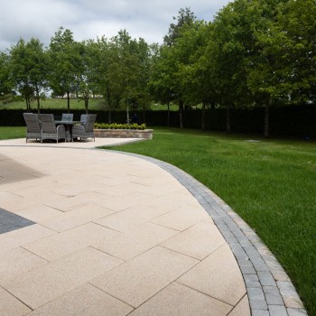 Tobermore Mayfair paving slab 400mm x 400mm x 40mm Sandstone