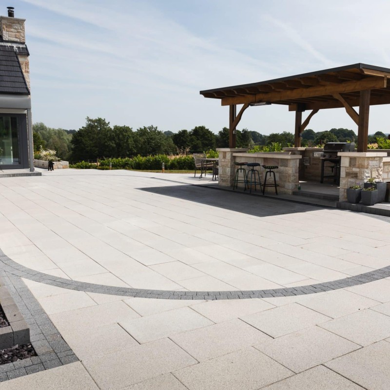 Tobermore Mayfair paving slab 400mm x 400mm x 40mm Sandstone