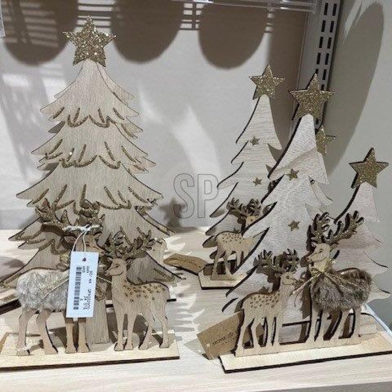 REINDEERS WITH XMAS TREE 30CM