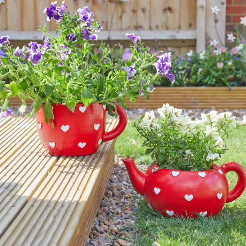 TEACUP HEART PLANTER