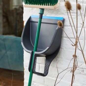 YARD STEP-ON DUSTPAN
