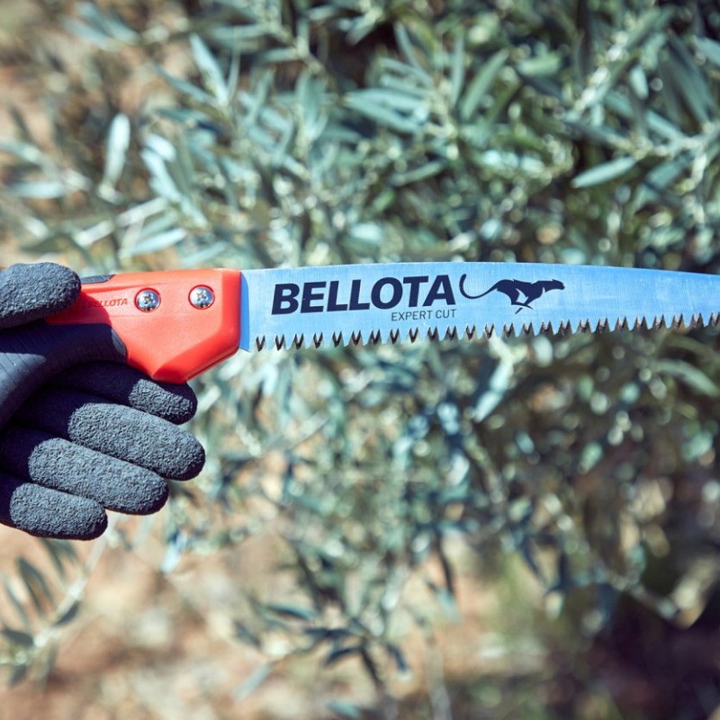 Cheetah saw with 12″ straight blade and straight bi-material handle. With sheath / 45RBIMR12