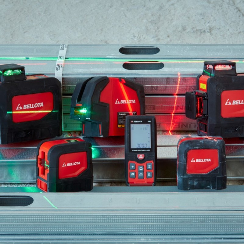 30 m green cross laser level with plumb line for levelling work / NIV30V