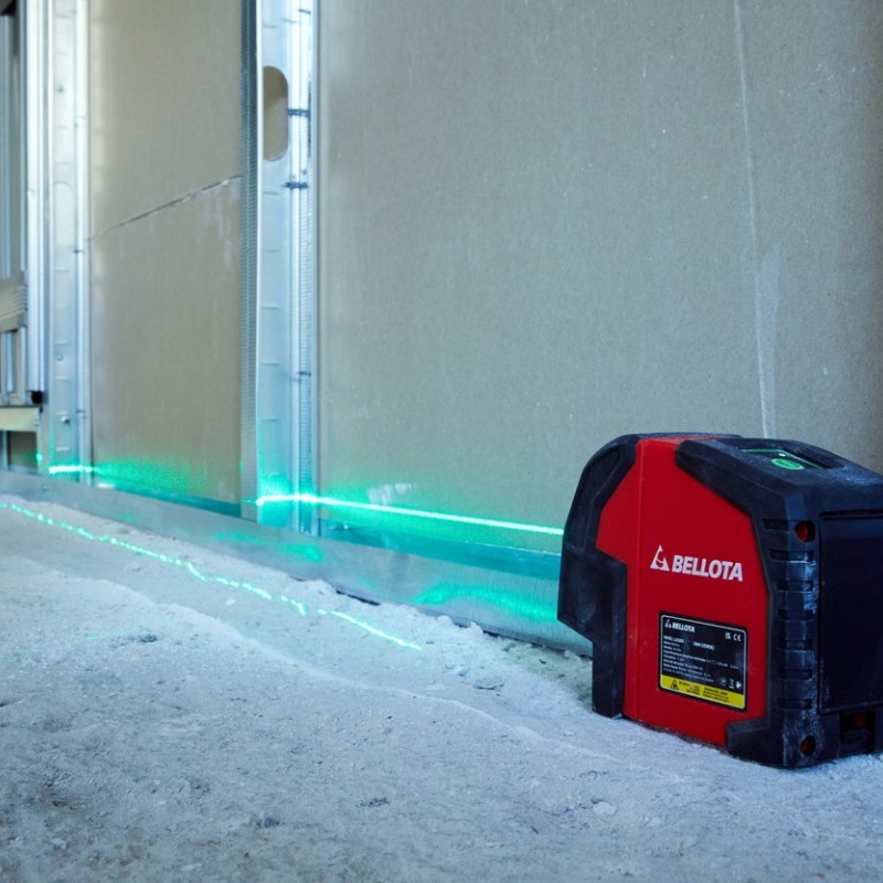 30 m green cross laser level with plumb line for levelling work / NIV30V