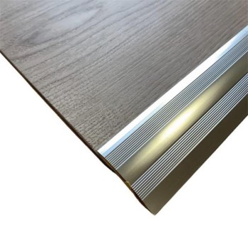 Trojan S/A Uni-Coverstrip 0.9m Chrome