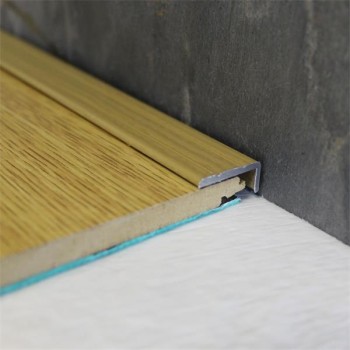 Trojan S/A Angle Edge 25mm x 8mm 0.9m Natural Oak