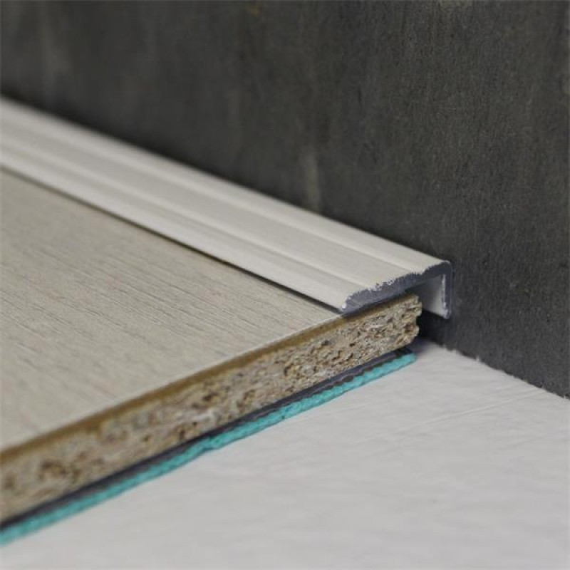 Trojan S/A Angle Edge 25mm x 8mm 0.9m White Wash