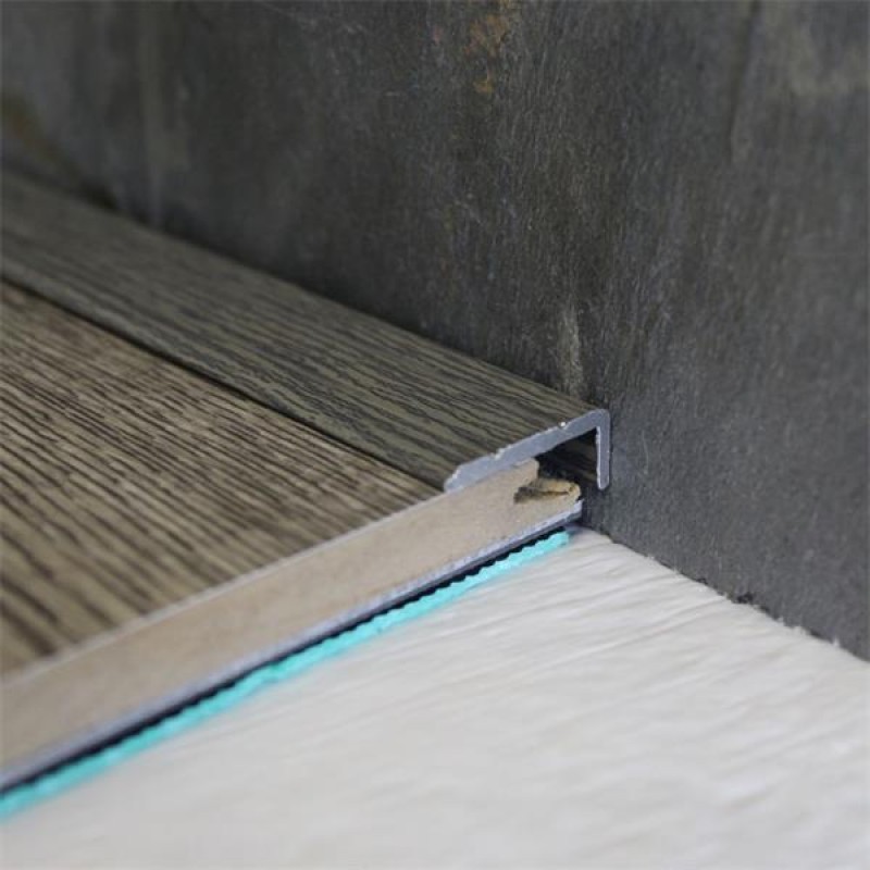 Trojan S/A Angle Edge 25mm x 8mm 0.9m Titanium Oak