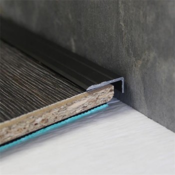 Trojan S/A Angle Edge 25mm x 8mm 0.9m Black