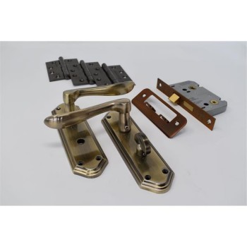 Ultimate Door Pack Shelbourne Bathroom On Plate, Lock And 3 Hinges Florentine Bronze