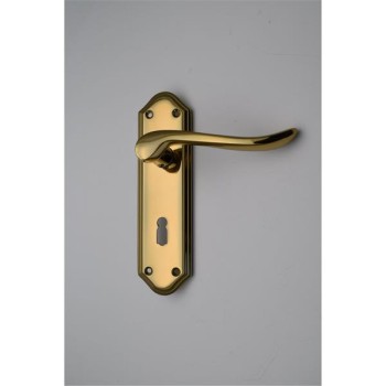 Ultimate Door Pack Shelbourne Lever On Place Lock And 3 Hinges Brass